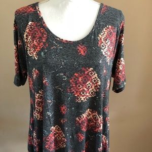 Lularoe EUC Perfect T